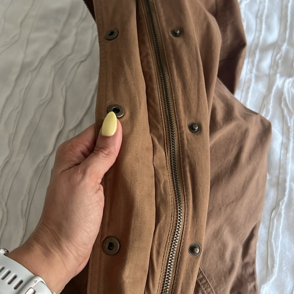 Old Navy Workwear Jacket with Corduroy Collar - Picture 11 of 11